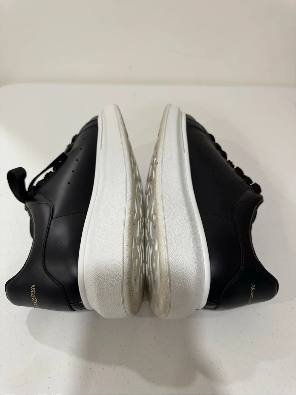 Alexander McQueen alexander mcqueen